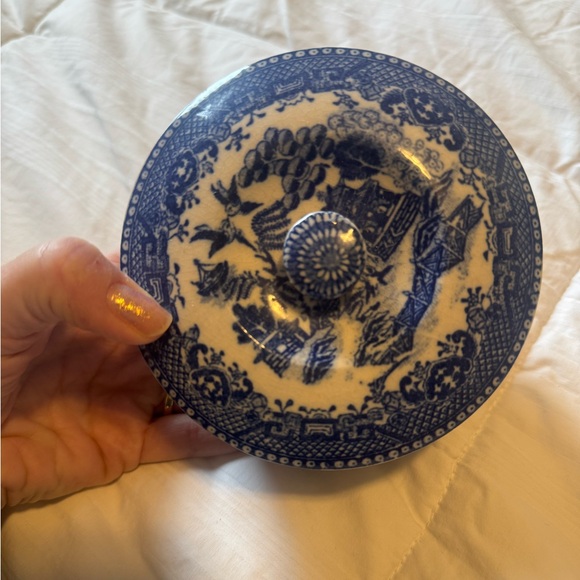 Blue and White Ceramic Lidded Bowl - Picture 2 of 6